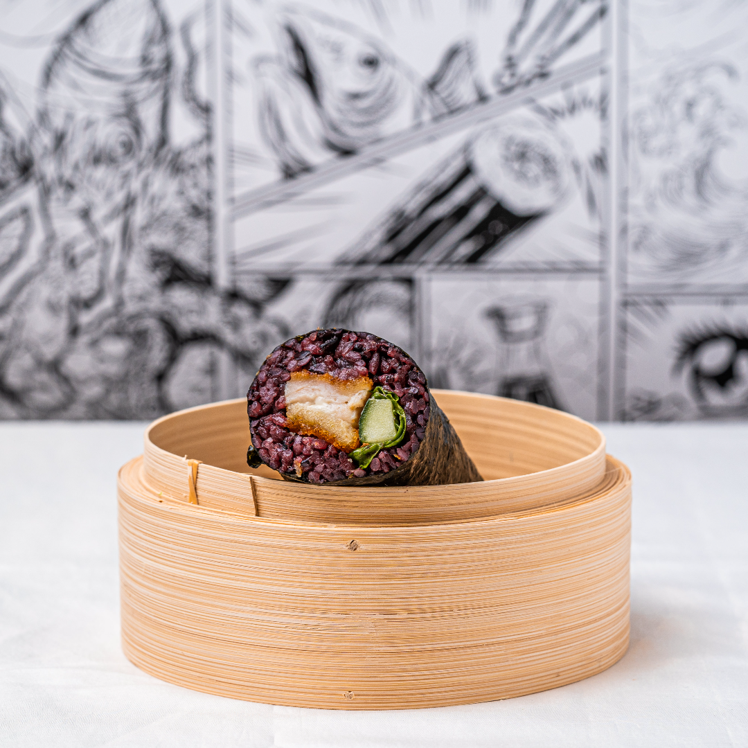 Sushi rolls - black rice